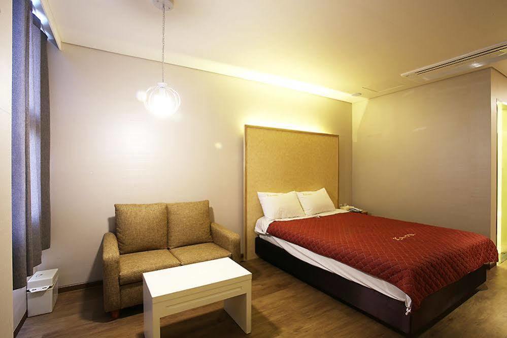 K City Hotel Seoel Buitenkant foto